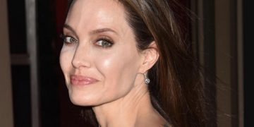 У фільмі з Джолі зазвучала українська мова