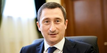 Для міністра Чернишова просять запобіжний захід
