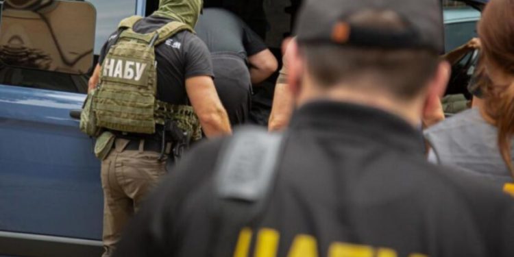 Про неспроможність НАБУ боротися з корупцією