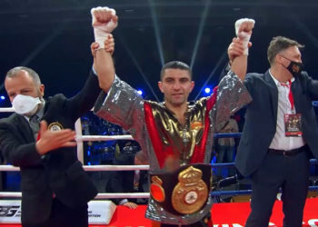 Український боксер уп’яте успішно захистив титул чемпіона світу