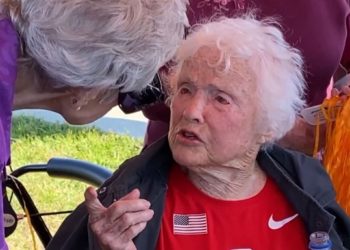 Американка у 105 років встановила світовий рекорд на стометрівці (відео)