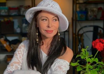 Відома російська співачка постраждала при пожежі у власній квартирі, отримала 20% опіків тіла і впала в кому