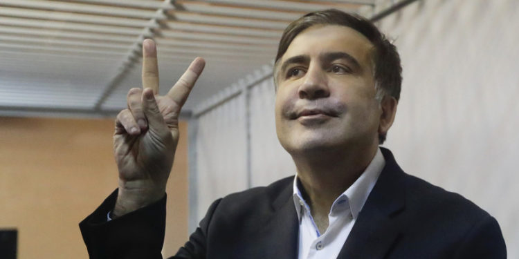 Саакашвілі перевезли у військовий шпиталь у Горі, він погодився припинити голодування