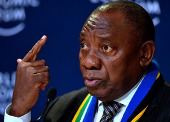 Повністю вакцинований президент африканської країни, де вперше виявили омікрон, заразився коронавірусом