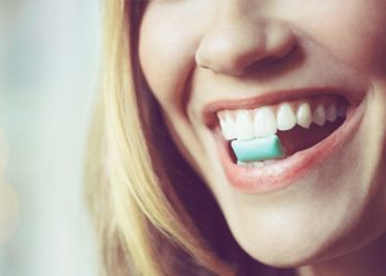 Американські вчені винайшли жуйку проти ковіду