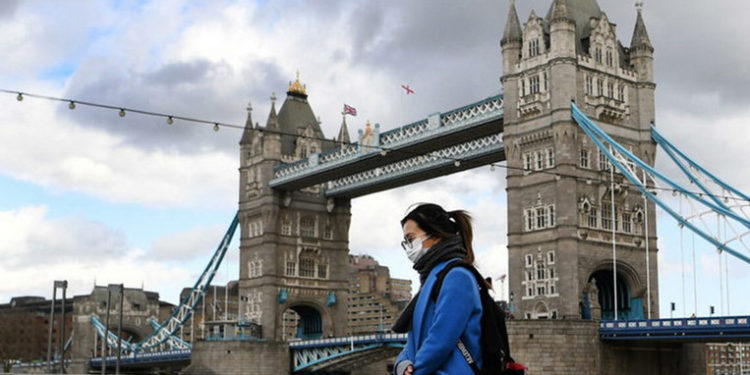 Англія і Данія скасовують карантинні обмеження через високий рівень вакцинації