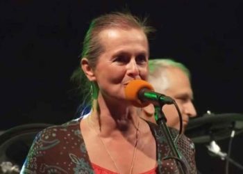 Відома чеська співачка померла після того, як навмисне заразилася ковідом