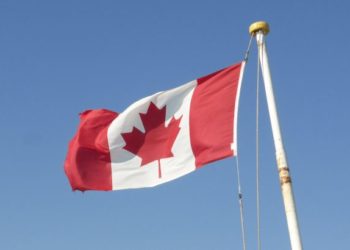 Канада закликала своїх громадян не їхати в Україну через загрозу вторгнення Росії