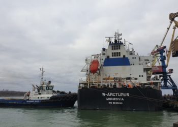 В Україну прибуло судно з вугіллям з Австралії