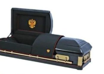 У Москві ритуальна служба продає за пів мільйона рублів труни «Патріот», вироблені в Україні