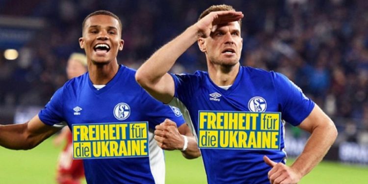 Bild замість логотипу “Газпрому” розмістив на футболках “Шальке” напис “Свободу Україні”