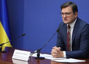 Якщо дипломатія не спрацює, Україна боротиметься за кожен сантиметр своєї землі, – Кулеба