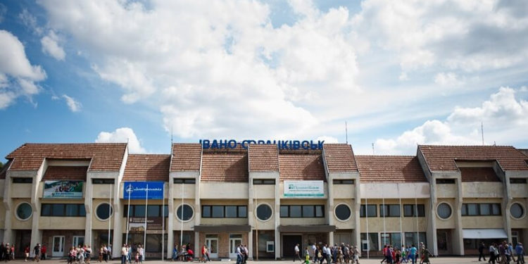 Через ракетні обстріли інфраструктура аеропорту Івано-Франківська практично зруйнована, – Марцінків