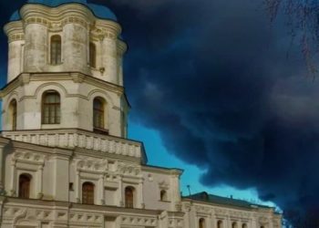 Зеленський присвоїв звання “Місто-герой” Харкову, Чернігову, Маріуполю, Херсону, Гостомелю та Волновасі