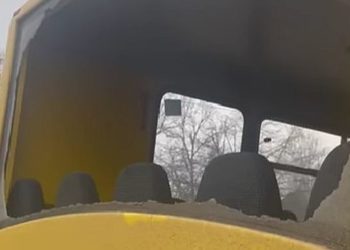 Окупанти обстріляли автобус із біженцями з Макарова (відео)