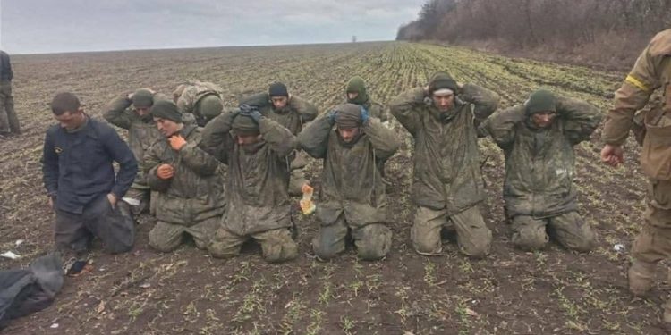 Російські полонені працюватимуть на відновлення економіки України