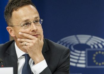 Угорщина виступила проти введення миротворців і закриття неба над Україною