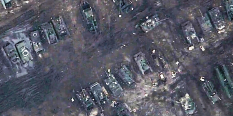 Український безпілотник “Лелека” долетів до Росії і “побачив” там кладовище знищеної військової техніки (фото)