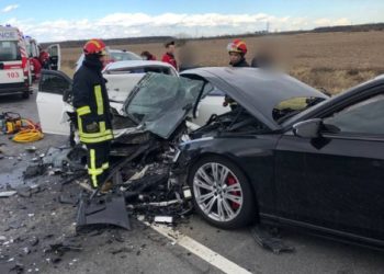 В автокатастрофі на Львівщині загинули 30-річна жінка і двоє 2-місячних немовлят (фото, відео)