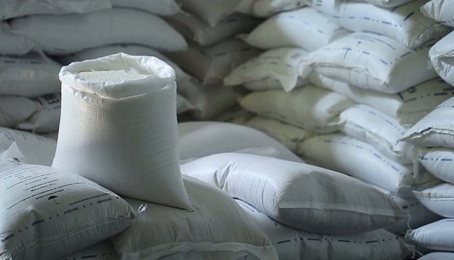 Білорусь заборонила вивозити з країни продукти вагою понад кілограм
