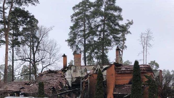 Будинок мера Бучі окупанти розстріляли з гранатометів