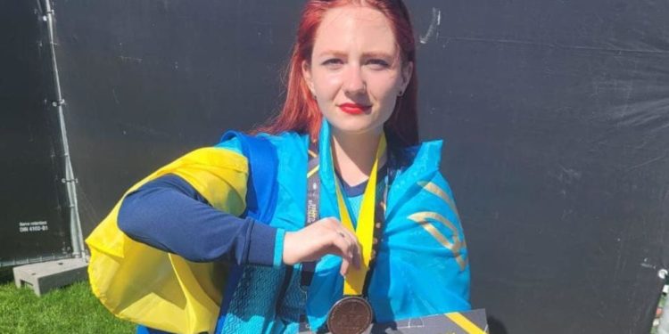 18-річна донька взятої в полон волонтерки Тайри завоювала медаль на “Іграх нескорених”