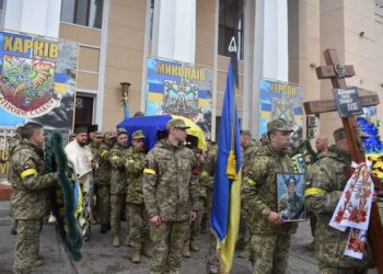 У Вінниці попрощалися льотчиком штурмової авіації Сергієм Пархоменком (фото, відео)
