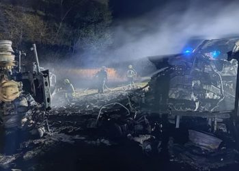 Під Радивиловом автобус, що здійснює міжнародні перевезення, зіткнувся з бензовозом, 16 загиблих (фото, відео)