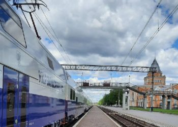 З 19 травня УЗ запускає з Києва до Чернігова електропоїзд Skoda і додає поїзд Вінниця – Чернігів