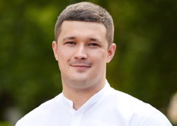 Український міністр зачитав реп, щоб допомогти ЗСУ (відео)