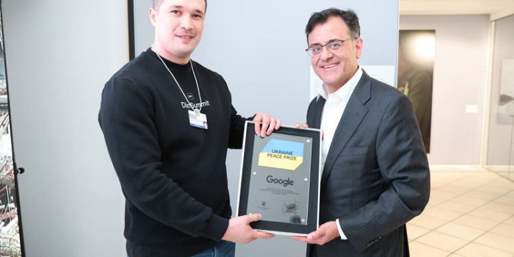 Першу “Відзнаку миру” Україна вручила компанії Google (фото)