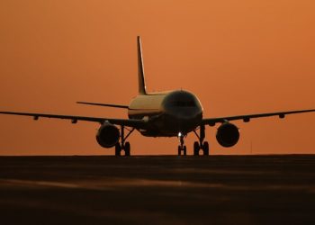 Євросоюз попередив про ризики для цивільних рейсів через війну в Україні