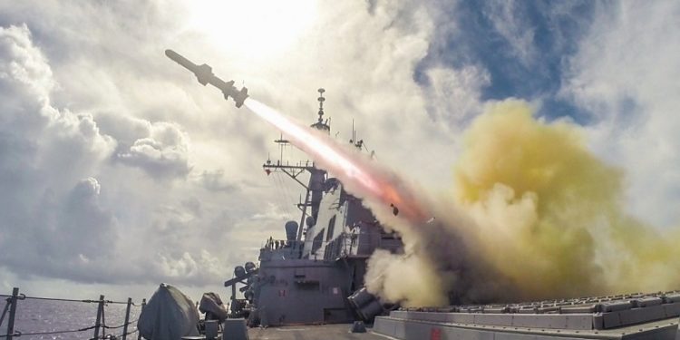 Пентагон заявив, що протикорабельні ракети Harpoon вже їдуть в Україну (відео)