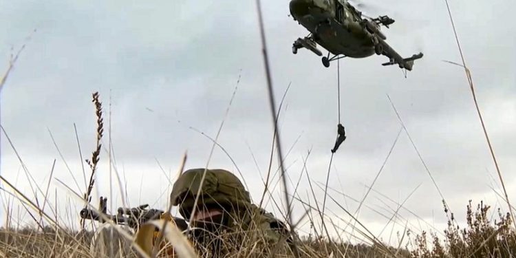 Ймовірність наступу з території Білорусі залишається, поки триватиме війна, – військовий експерт