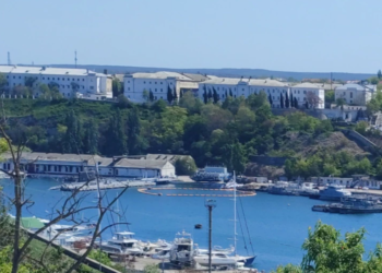 Росія вивела в море всі підводні човни з Севастополя