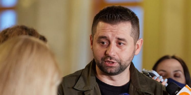 Щодня у боях проти Росії Україна втрачає до 500 військових, – Арахамія