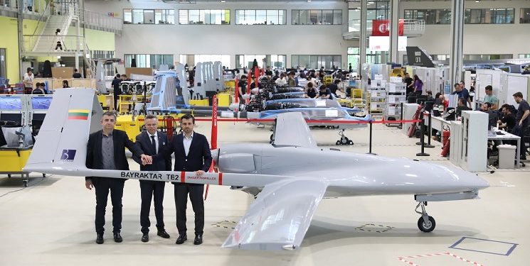 Туреччина погодилася безоплатно передати ЗСУ “Байрактар”, на який литовці зібрали 5 млн євро