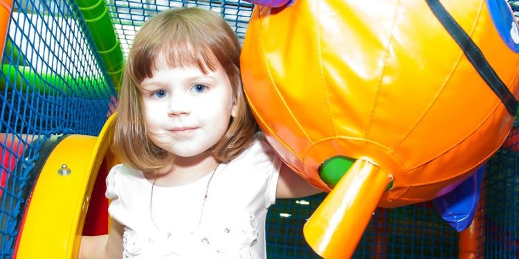 У Києві заборонили роботу дитячих майданчиків та розважальних зон ТРЦ