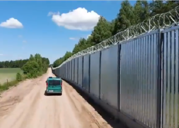 Польща завершила спорудження стіни на кордоні з Білоруссю