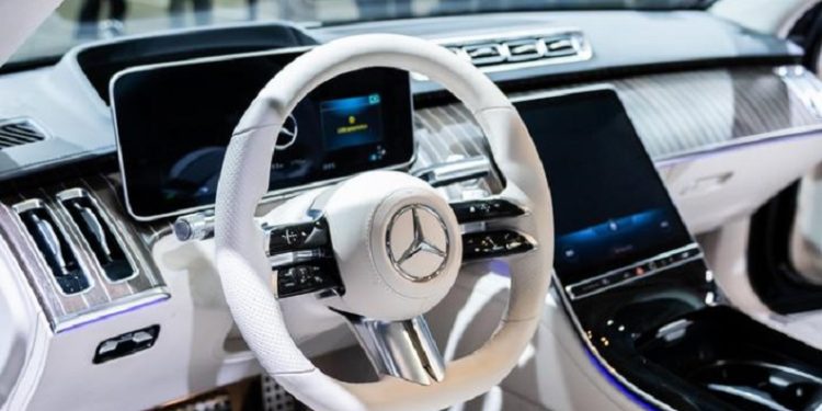 Mercedes-Benz відкликає мільйон авто через серйозний дефект у гальмах