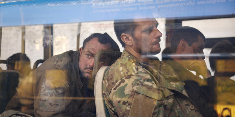 З полоненими захисниками “Азовсталі” спілкується українська розвідка, – Монастирський