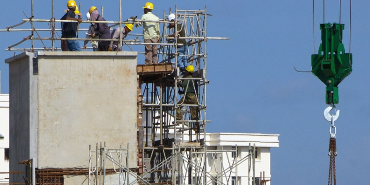 У Польщі легально працевлаштувалися понад 200 тис. біженців з України