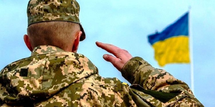 “Це законно”, – юрист про вручення повісток до військкомату біля церкви