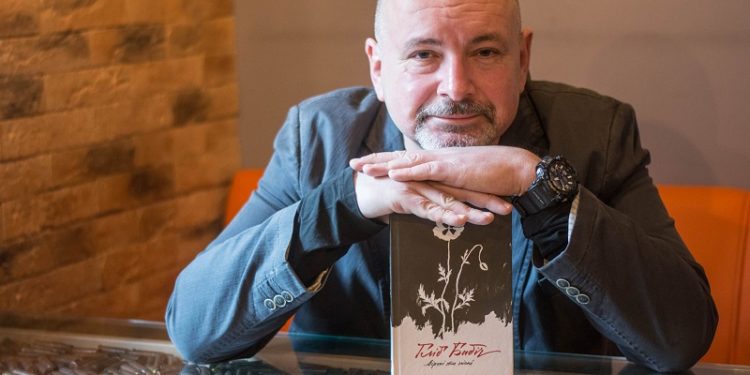 Стало відомо про загибель на фронті поета та ветерана АТО Гліба Бабіча