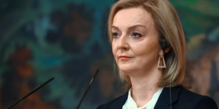 Британія збільшуватиме допомогу Україні після кожного ракетного обстрілу рф українських міст, – Ліз Трасс
