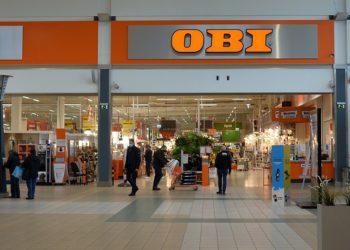 Німецька мережа будівельних супермаркетів продає бізнес у рф за один євро