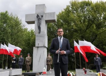 Українці обурені: прем’єр Польщі назвав Путіна “спадкоємцем УПА”