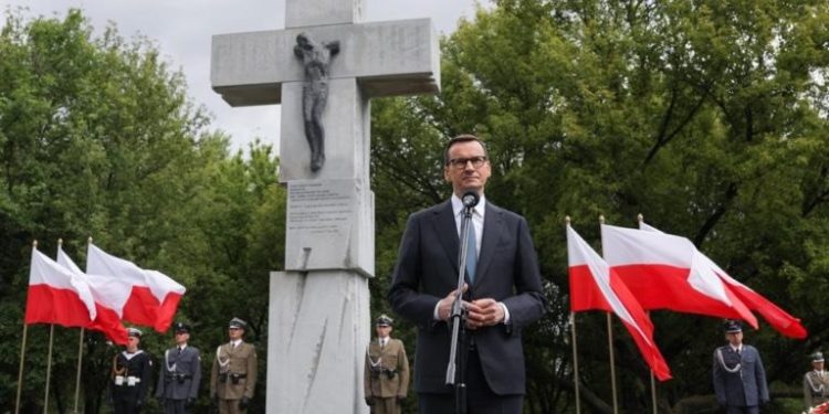 Українці обурені: прем’єр Польщі назвав Путіна “спадкоємцем УПА”