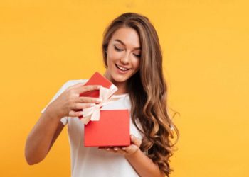 Рейтинг лучших подарков на день рождения девушки