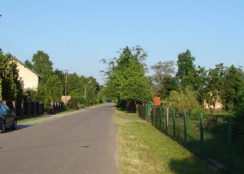 Влада Польщі готує план переселення українських біженців у села